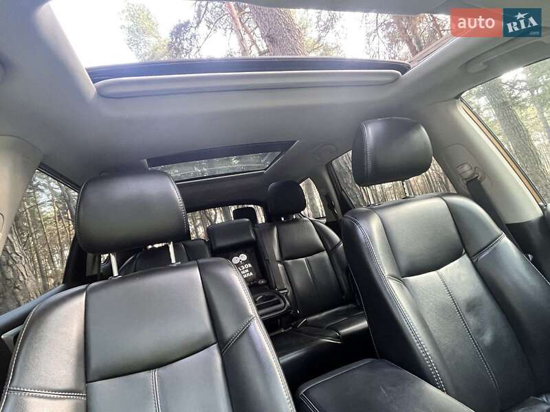 Позашляховик / Кросовер Nissan Pathfinder 2016 в Львові
