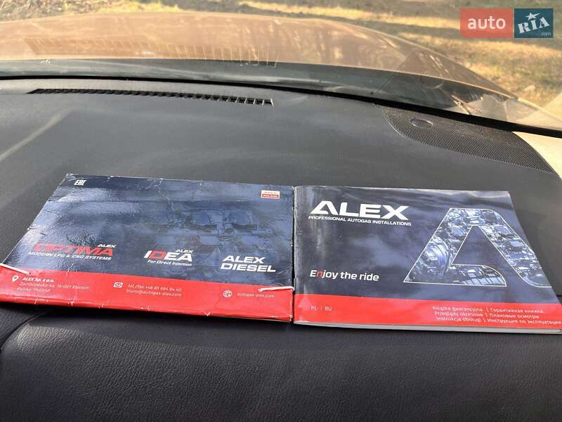 Позашляховик / Кросовер Nissan Pathfinder 2016 в Львові