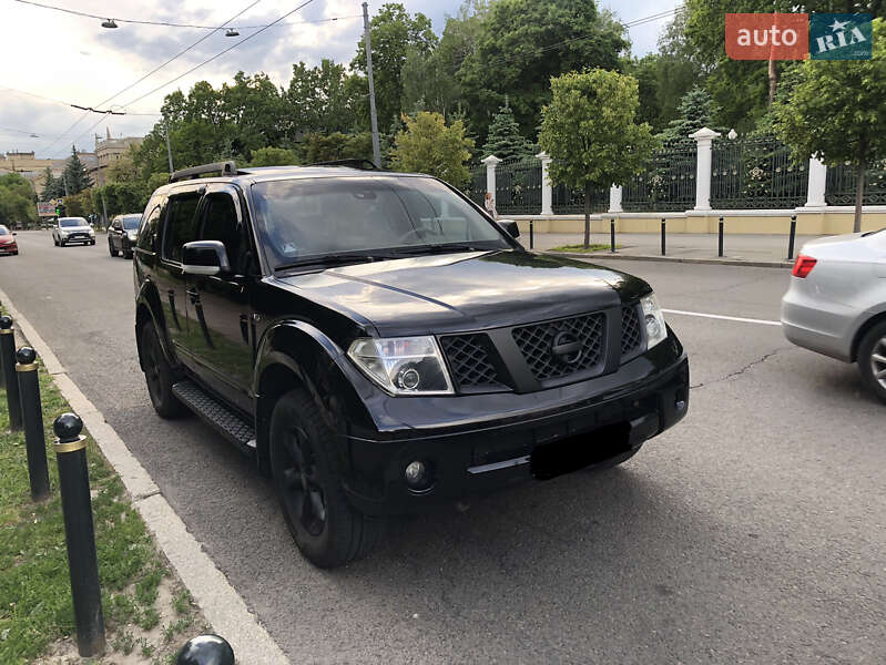 Позашляховик / Кросовер Nissan Pathfinder 2008 в 