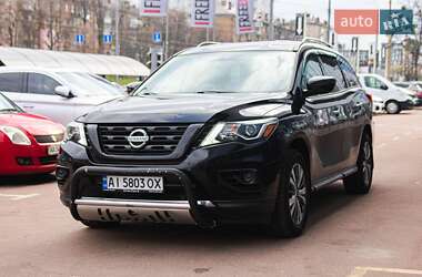 Внедорожник / Кроссовер Nissan Pathfinder 2017 в 