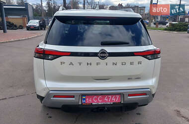 Внедорожник / Кроссовер Nissan Pathfinder 2023 в 