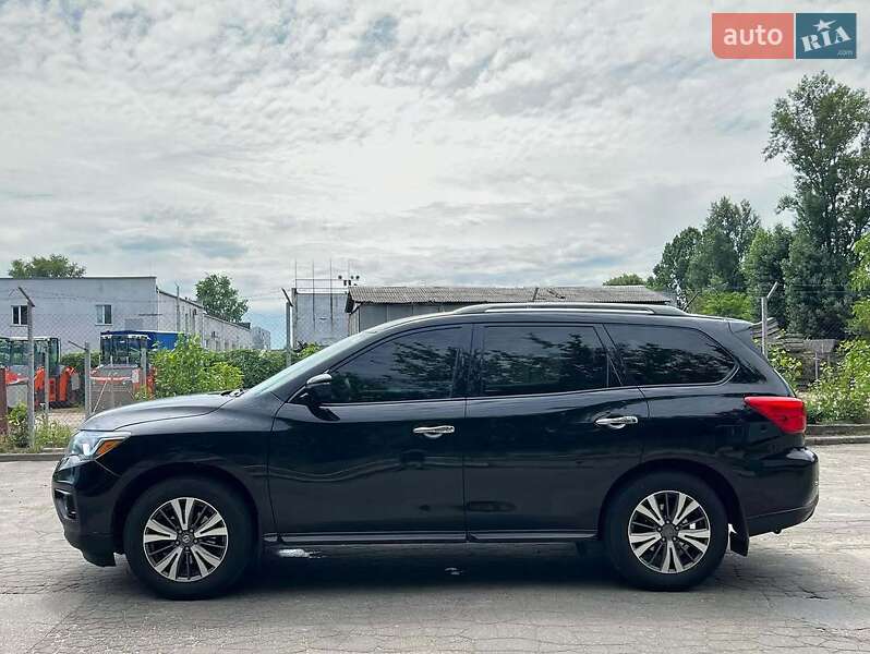 Позашляховик / Кросовер Nissan Pathfinder 2016 в Івано-Франківську фото 2 Позашляховик / Кросовер Nissan Pathfinder 2016 в Івано-Франківську