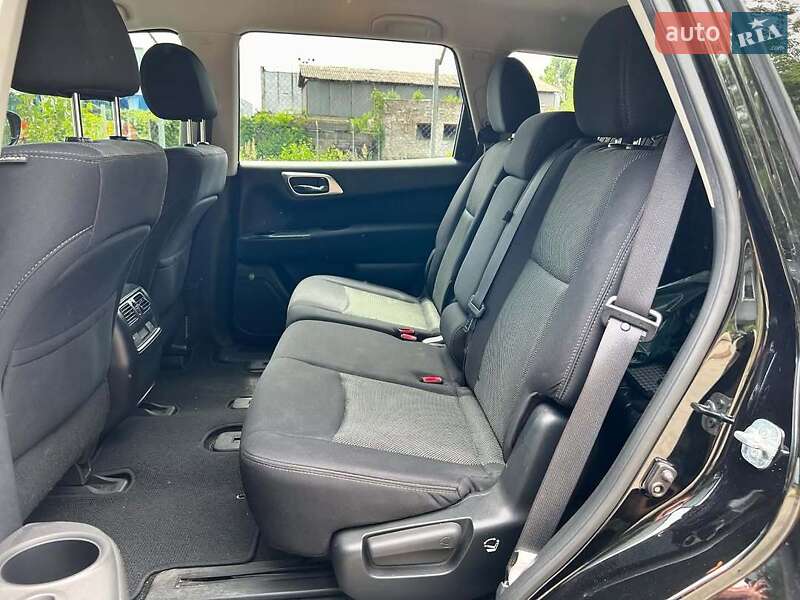 Позашляховик / Кросовер Nissan Pathfinder 2016 в Івано-Франківську фото 9 Позашляховик / Кросовер Nissan Pathfinder 2016 в Івано-Франківську