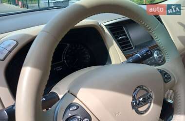 Внедорожник / Кроссовер Nissan Pathfinder 2012 в 