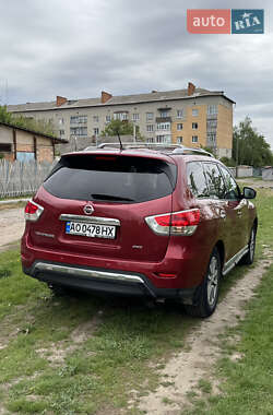 Позашляховик / Кросовер Nissan Pathfinder 2016 в 