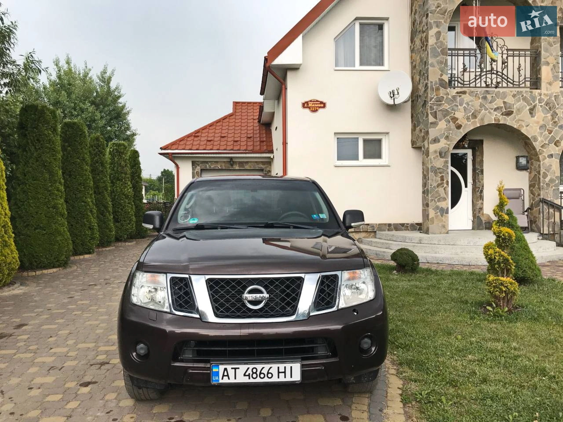 2010 Nissan Pathfinder - мініатюра 2