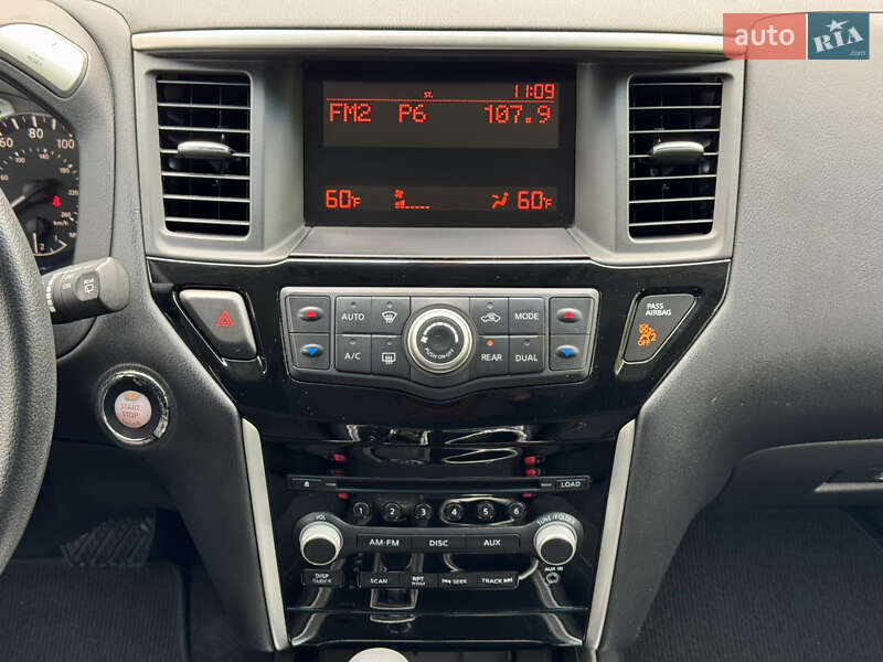 Позашляховик / Кросовер Nissan Pathfinder 2014 в Києві