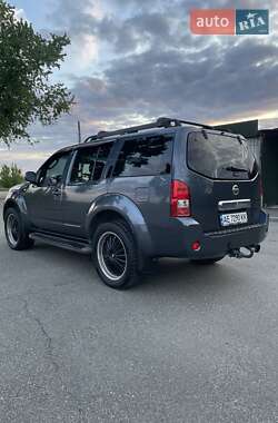 Позашляховик / Кросовер Nissan Pathfinder 2007 в 