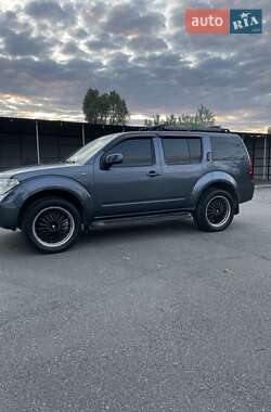 Позашляховик / Кросовер Nissan Pathfinder 2007 в 