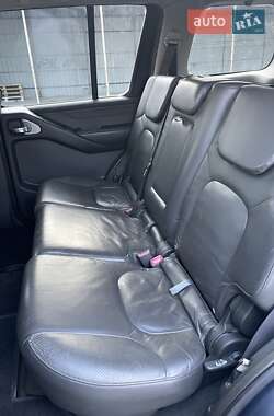 Позашляховик / Кросовер Nissan Pathfinder 2007 в 