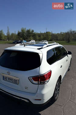 Внедорожник / Кроссовер Nissan Pathfinder 2016 в 