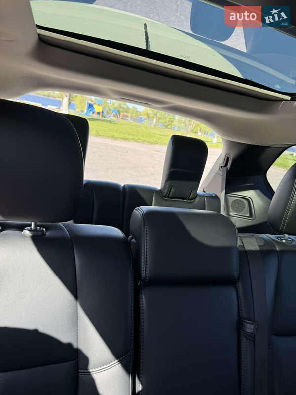 Позашляховик / Кросовер Nissan Pathfinder 2016 в Дніпрі