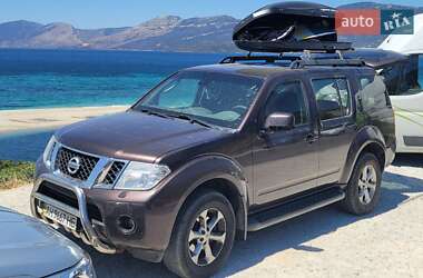 Позашляховик / Кросовер Nissan Pathfinder 2010 в Харкові