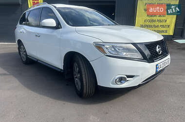 Позашляховик / Кросовер Nissan Pathfinder 2016 в Києві