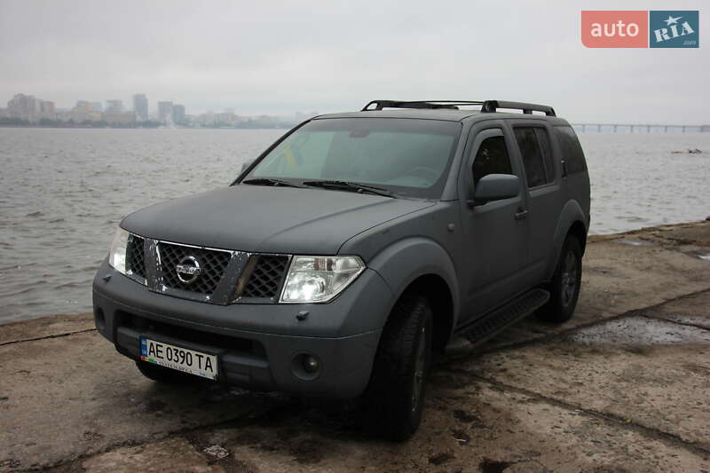 Nissan Pathfinder 2005