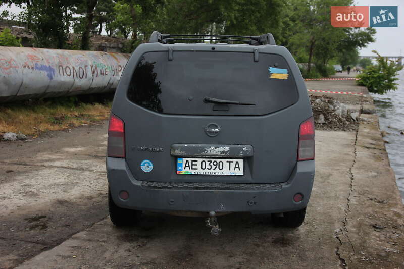 Внедорожник / Кроссовер Nissan Pathfinder 2005 в Днепре