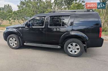 Позашляховик / Кросовер Nissan Pathfinder 2006 в Дніпрі