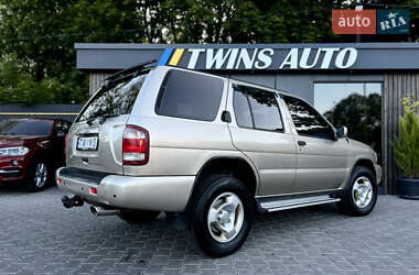 Позашляховик / Кросовер Nissan Pathfinder 1999 в 