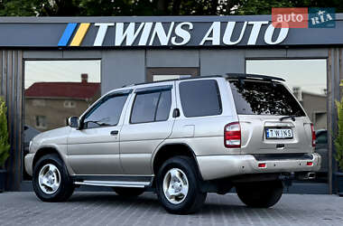 Позашляховик / Кросовер Nissan Pathfinder 1999 в 