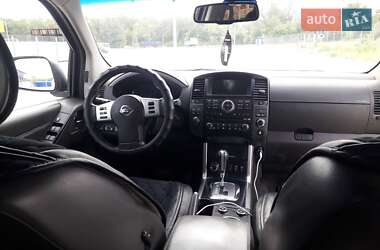 Позашляховик / Кросовер Nissan Pathfinder 2011 в 