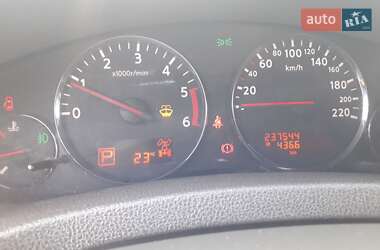 Позашляховик / Кросовер Nissan Pathfinder 2011 в 