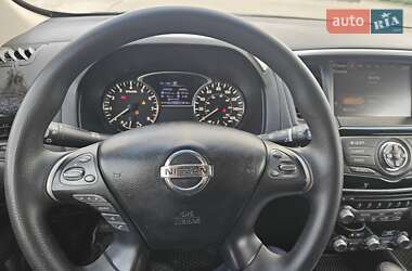 Позашляховик / Кросовер Nissan Pathfinder 2017 в 