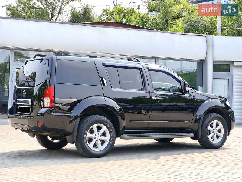 Позашляховик / Кросовер Nissan Pathfinder 2012 в Дніпрі