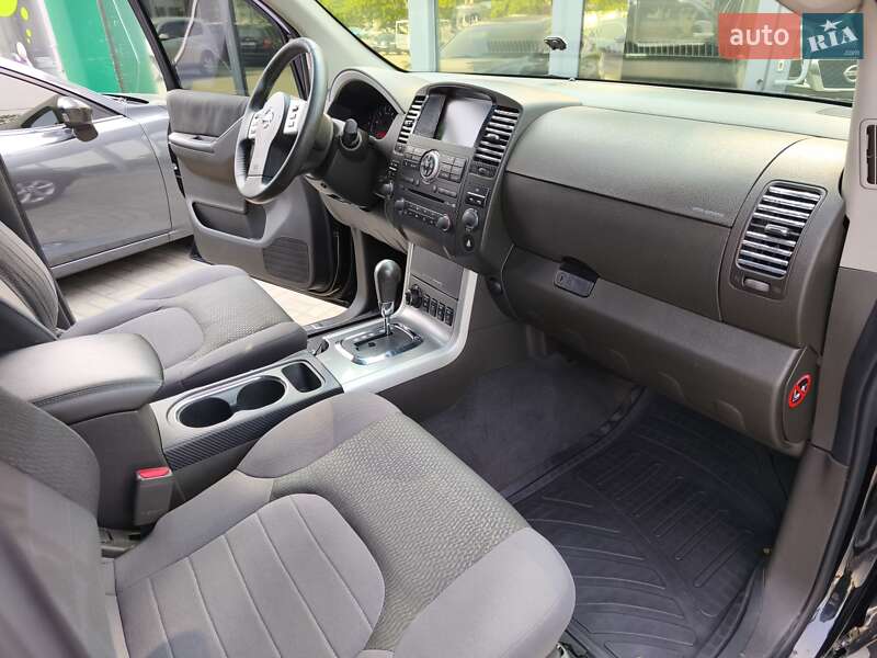 Позашляховик / Кросовер Nissan Pathfinder 2012 в Дніпрі