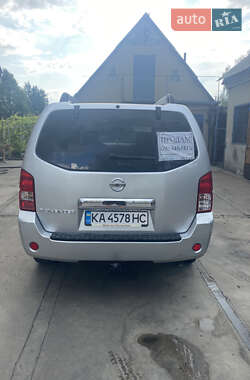Внедорожник / Кроссовер Nissan Pathfinder 2005 в 