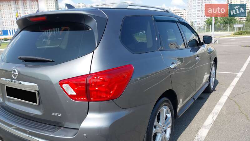 Позашляховик / Кросовер Nissan Pathfinder 2018 в Києві