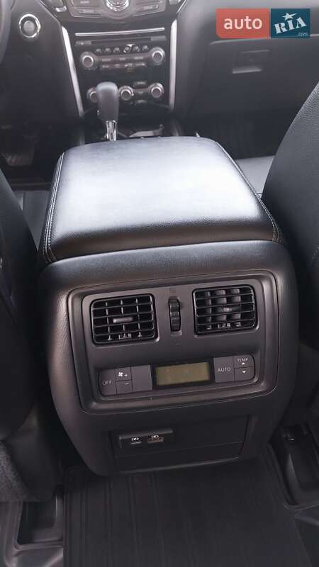 Позашляховик / Кросовер Nissan Pathfinder 2018 в Києві