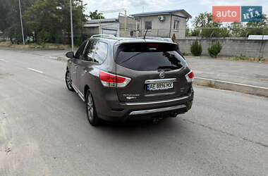 Позашляховик / Кросовер Nissan Pathfinder 2016 в 