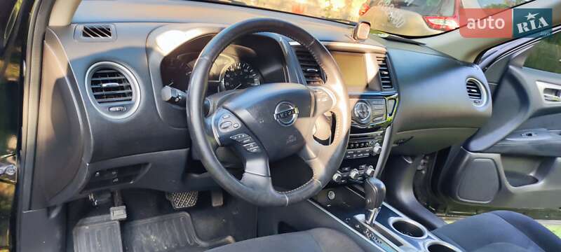 Позашляховик / Кросовер Nissan Pathfinder 2013 в Хмельницькому