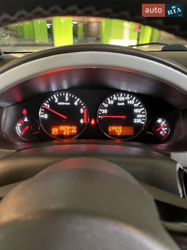 Внедорожник / Кроссовер Nissan Pathfinder 2011 в Львове