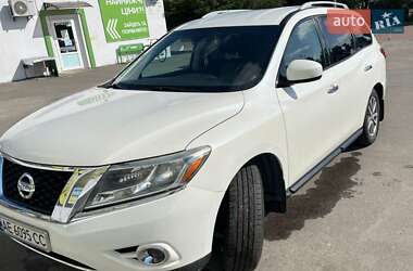 Внедорожник / Кроссовер Nissan Pathfinder 2015 в Шостке