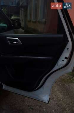 Позашляховик / Кросовер Nissan Pathfinder 2013 в Фастові