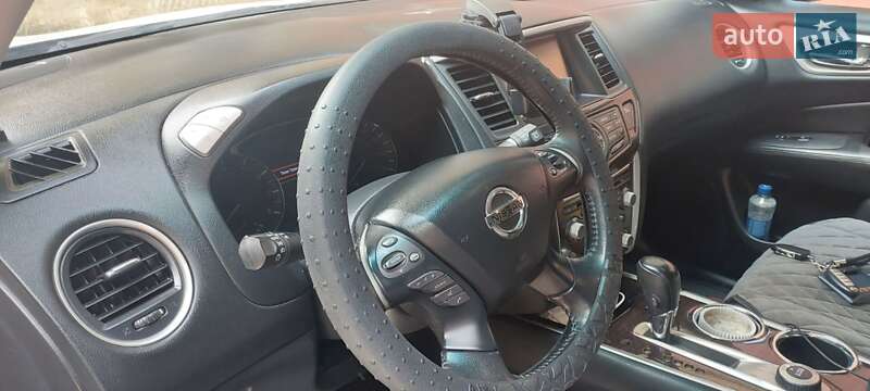 Позашляховик / Кросовер Nissan Pathfinder 2013 в Фастові