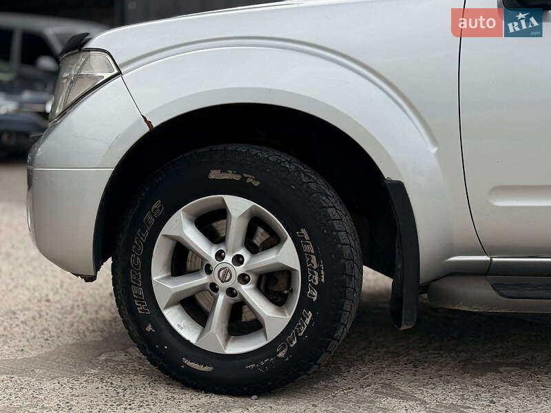Внедорожник / Кроссовер Nissan Pathfinder 2007 в Львове