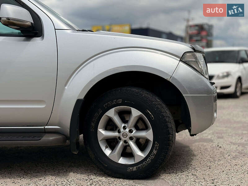 Внедорожник / Кроссовер Nissan Pathfinder 2007 в Львове