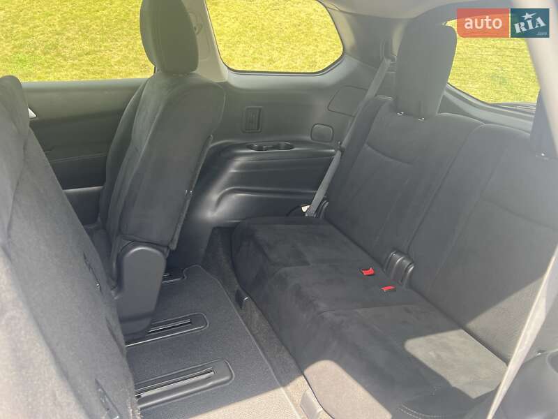 Позашляховик / Кросовер Nissan Pathfinder 2015 в Дніпрі фото 16 Позашляховик / Кросовер Nissan Pathfinder 2015 в Дніпрі