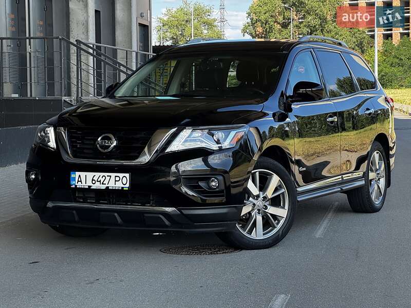 Внедорожник / Кроссовер Nissan Pathfinder 2013 в Киеве