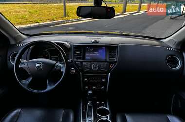 Внедорожник / Кроссовер Nissan Pathfinder 2013 в 