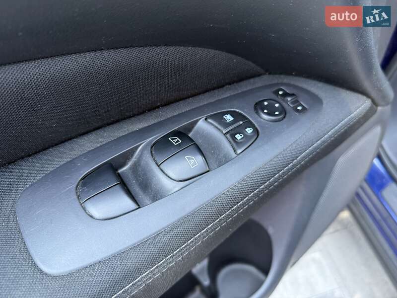 Позашляховик / Кросовер Nissan Pathfinder 2016 в Дніпрі