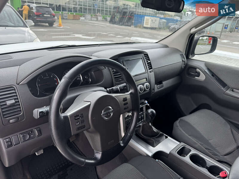 Внедорожник / Кроссовер Nissan Pathfinder 2011 в Борисполе