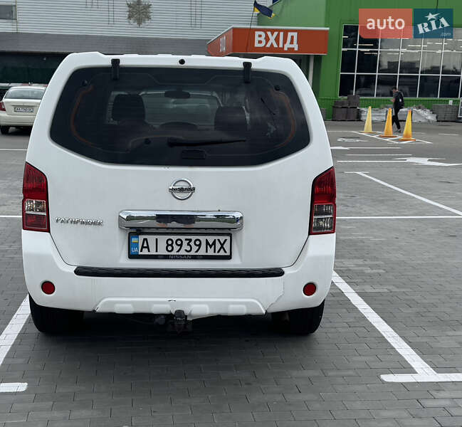 Внедорожник / Кроссовер Nissan Pathfinder 2011 в Борисполе