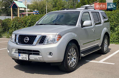 Внедорожник / Кроссовер Nissan Pathfinder 2012 в Киеве