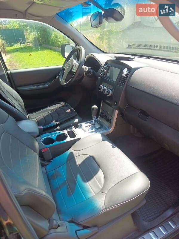 Позашляховик / Кросовер Nissan Pathfinder 2013 в Києві