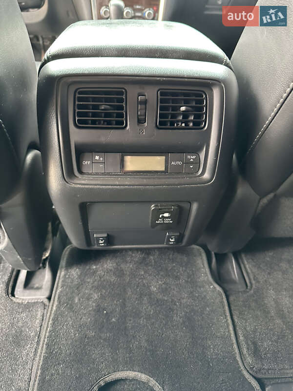 Внедорожник / Кроссовер Nissan Pathfinder 2013 в Вараше фото 10 Внедорожник / Кроссовер Nissan Pathfinder 2013 в Вараше