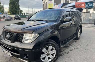 Внедорожник / Кроссовер Nissan Pathfinder 2005 в Киеве
