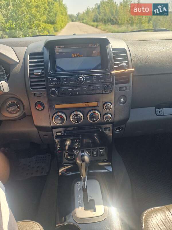 Внедорожник / Кроссовер Nissan Pathfinder 2008 в Харькове